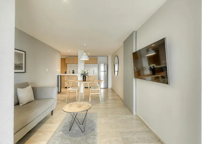 Apartment Qro 102 *